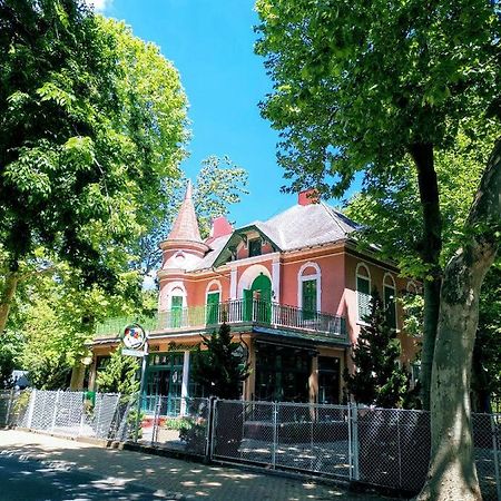 Krudy Panzio Bed & Breakfast Сиофок Екстериор снимка